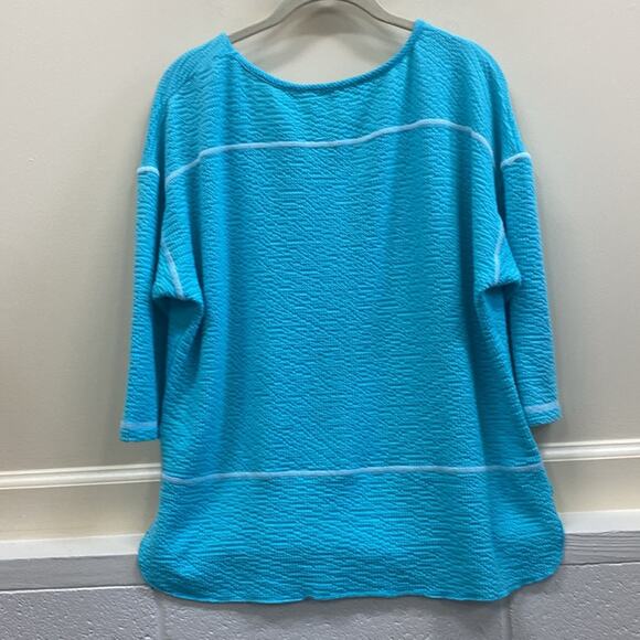 Sno Skins women’s size small turquoise slip on top - Picture 4 of 4